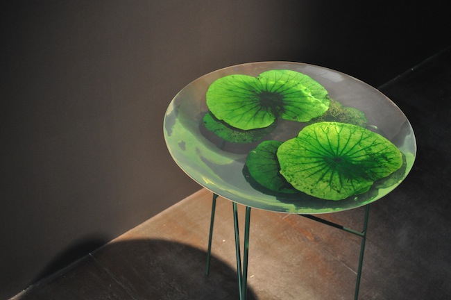 Leaf coffee table