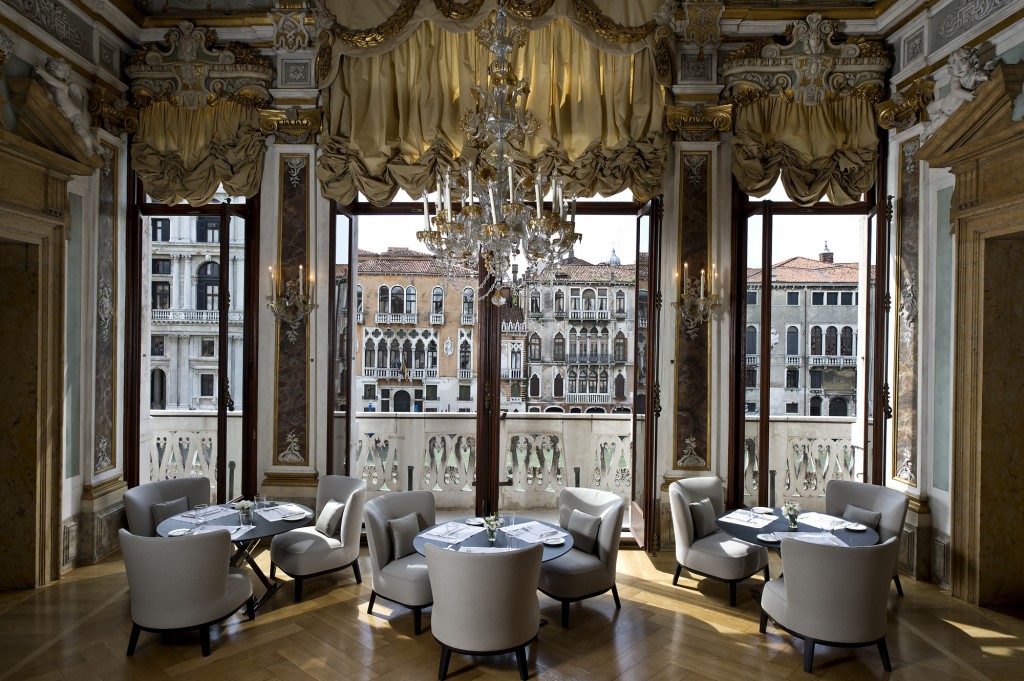 Aman Canal Grande Venice - Piano Nobile Dining Room-lpr