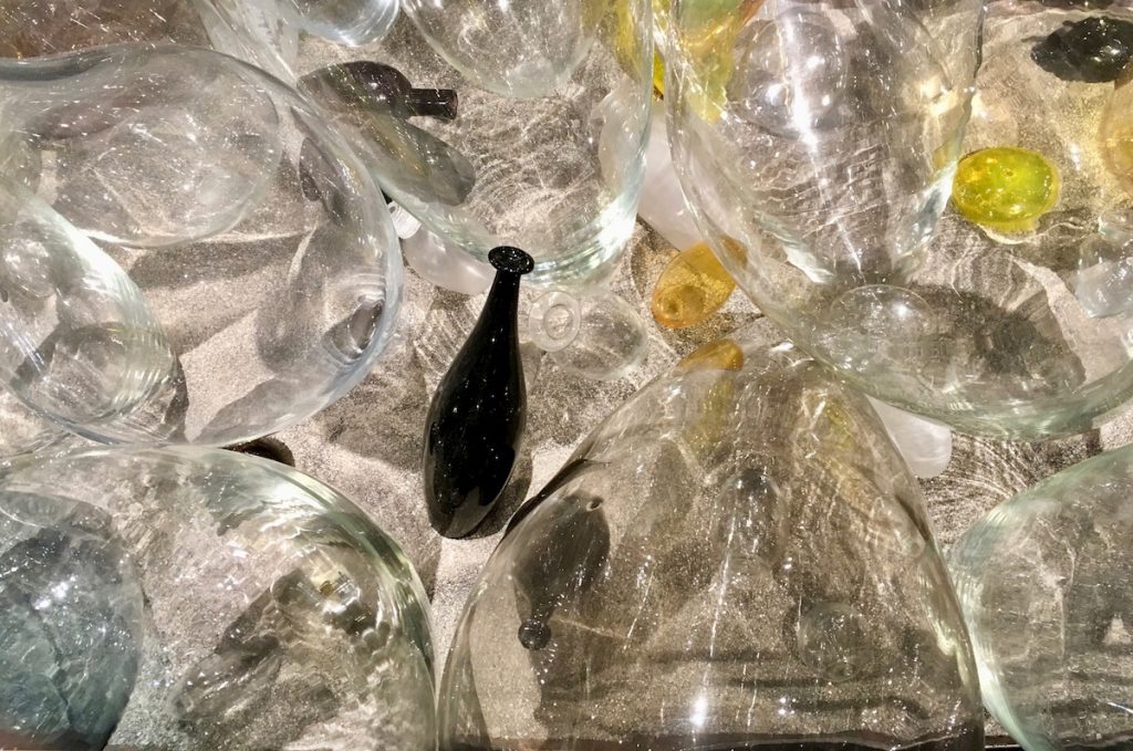 Glass accumulation, ph. Diana Marrone
